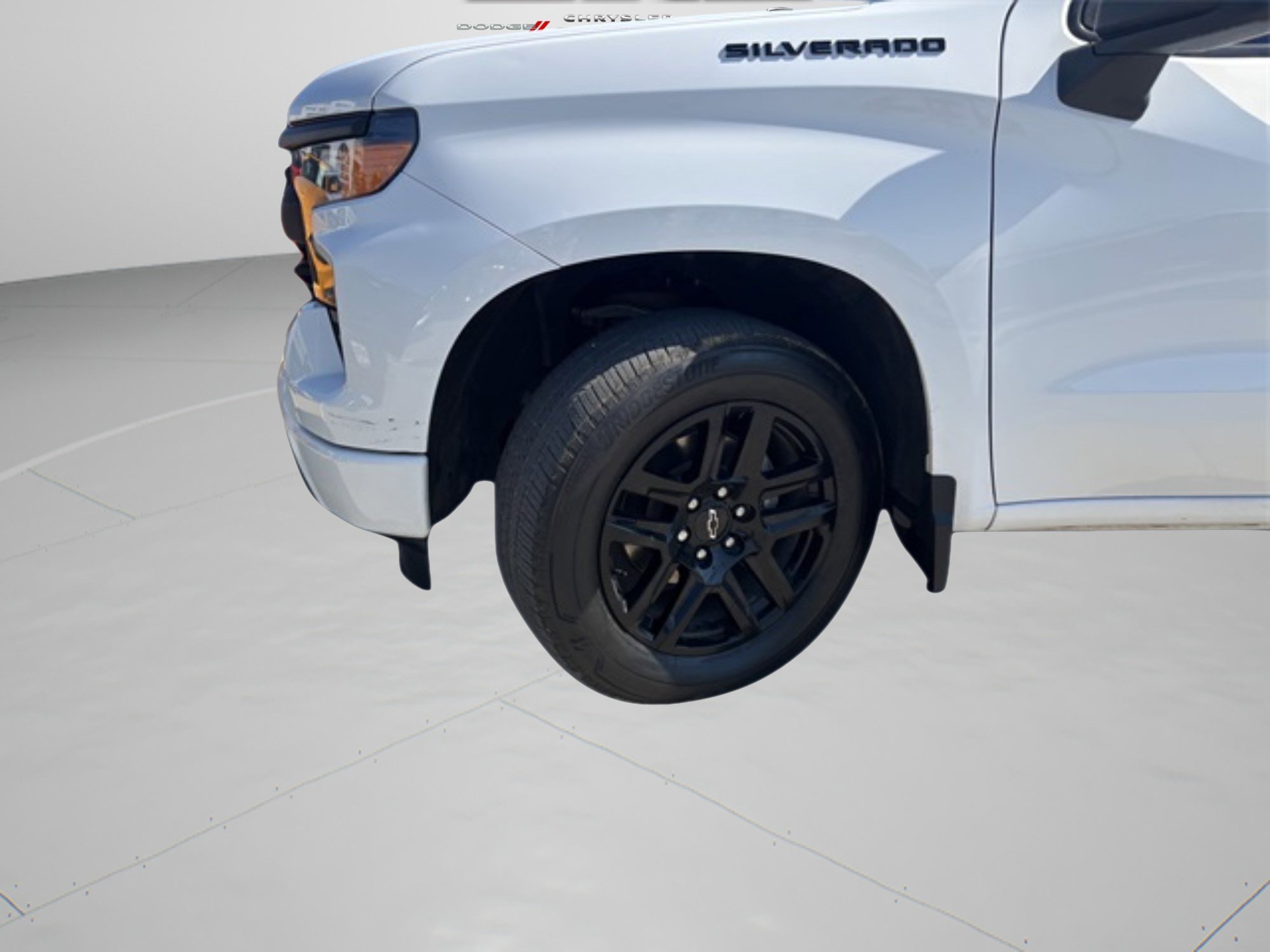 2023 Chevrolet Silverado 1500 Custom photo 9