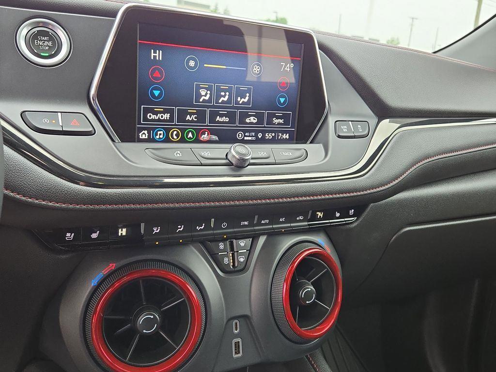 2022 Chevrolet Blazer RS photo 4