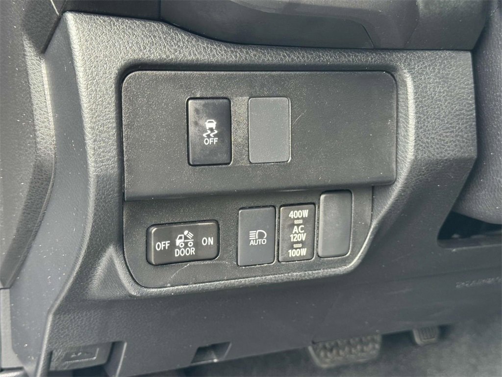 2023 Toyota Tacoma TRD Off-Road 4x4 photo 8