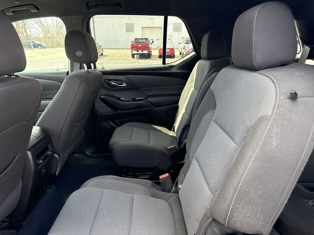 2022 Chevrolet Traverse 1LT photo 11