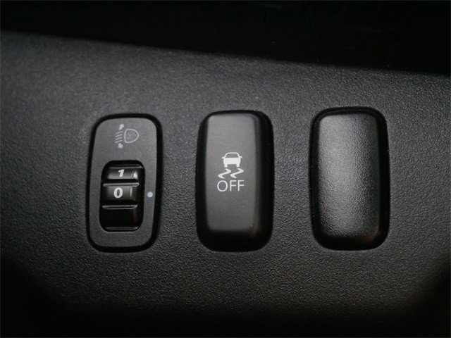 2014 Mitsubishi Lancer Evolution MR photo 23