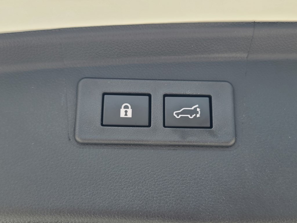 2024 Subaru Outback Touring XT photo 14