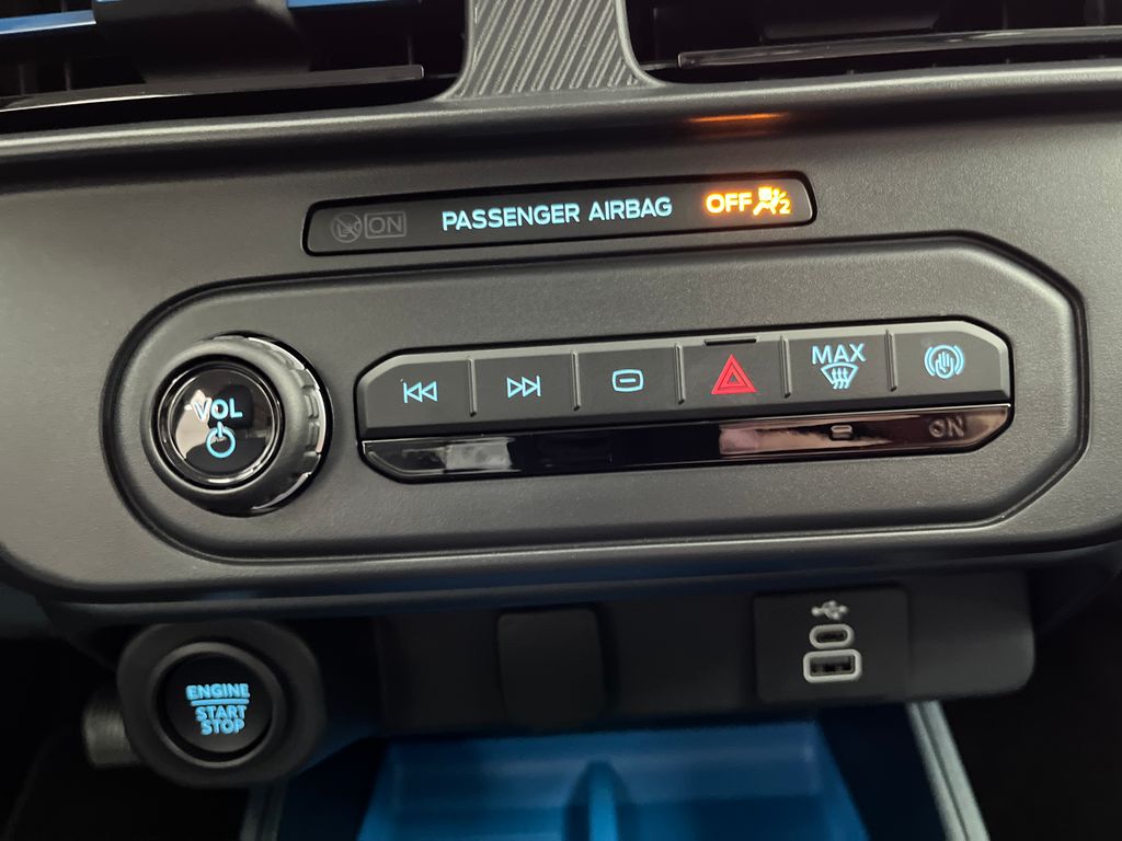 2025 Ford Maverick XLT photo 15