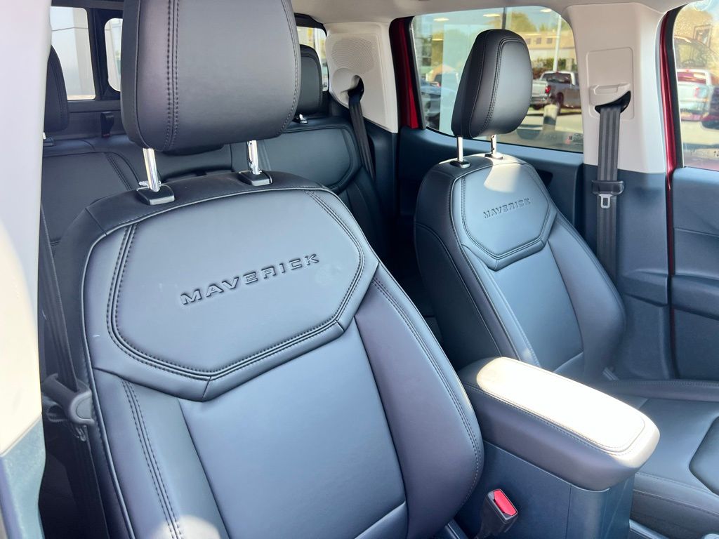 2025 Ford Maverick Lariat photo 27