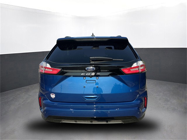 2022 Ford Edge ST photo 4
