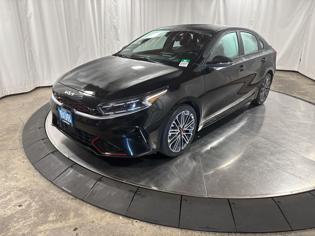2023 Kia Forte GT's photo