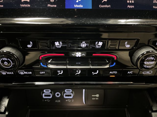 2024 Jeep Grand Cherokee Limited photo 7