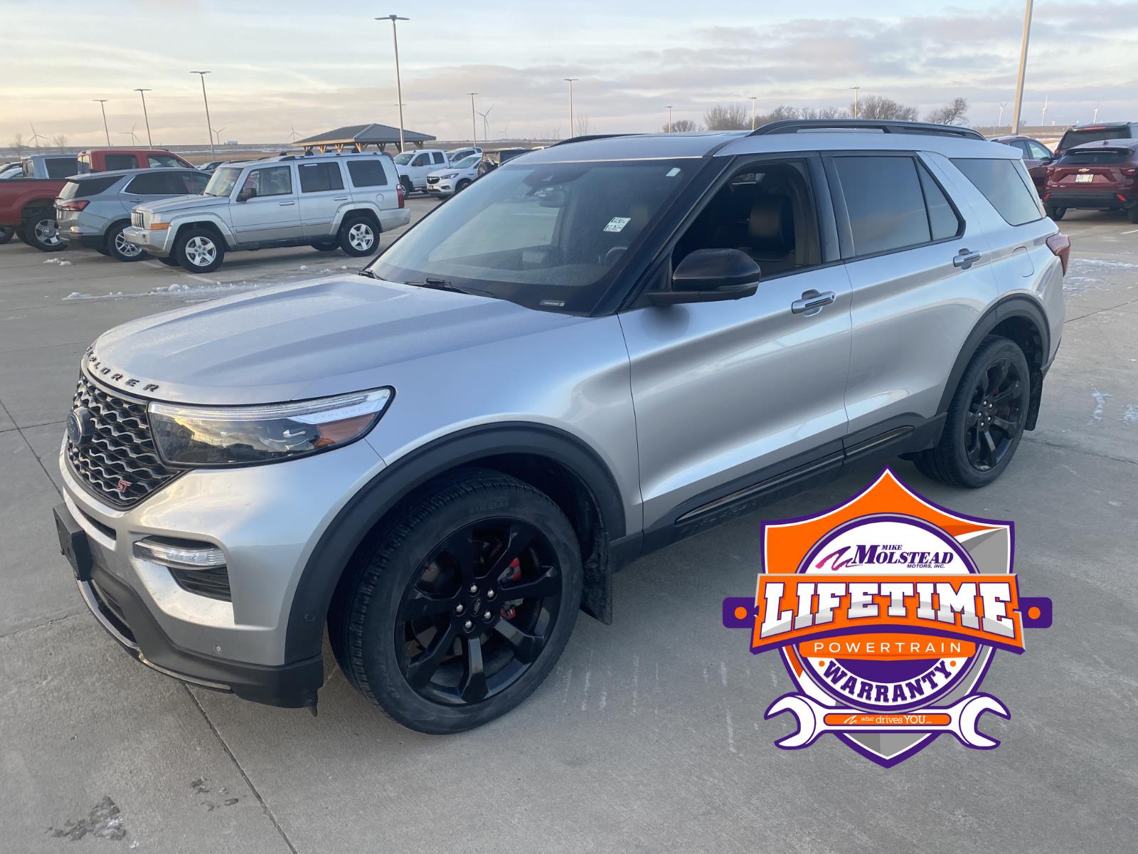 2020 Ford Explorer ST's photo
