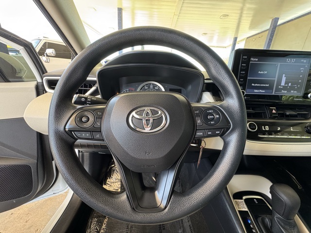 2022 Toyota Corolla LE photo 9