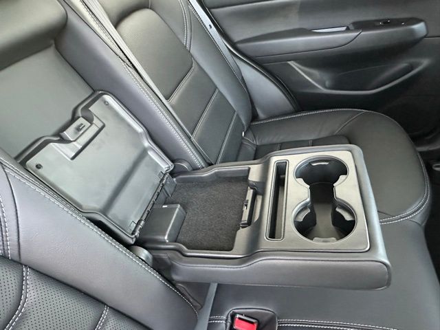 2025 Mazda CX-5 2.5 S Preferred photo 32