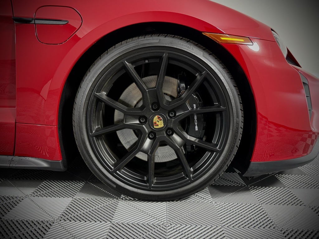 2024 Porsche Taycan Sport Turismo GTS photo 20
