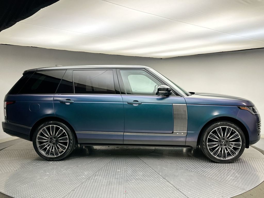 2020 Land Rover Range Rover Autobiography photo 3