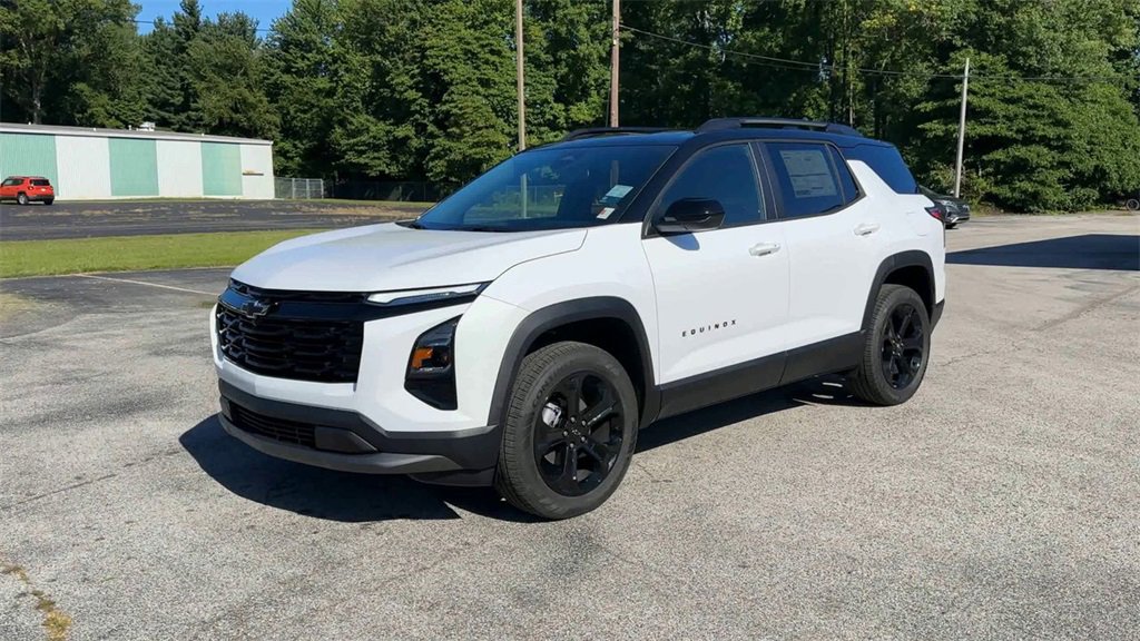 2026 Chevrolet Equinox LT photo 4