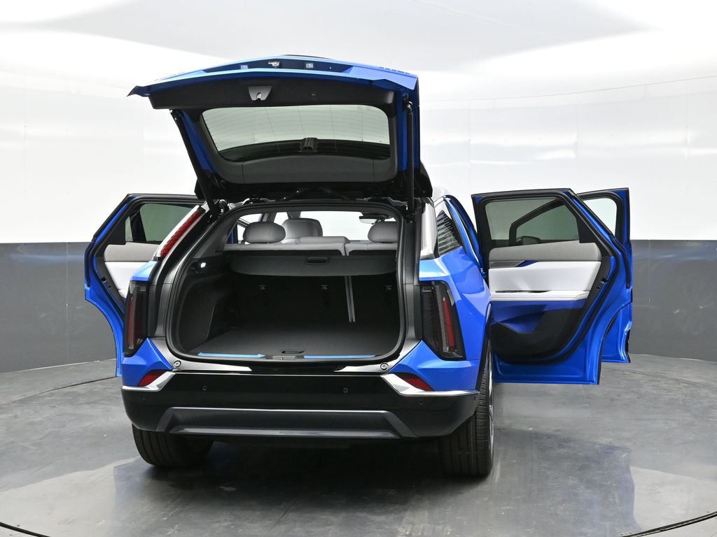 2025 Cadillac Optiq Luxury photo 28