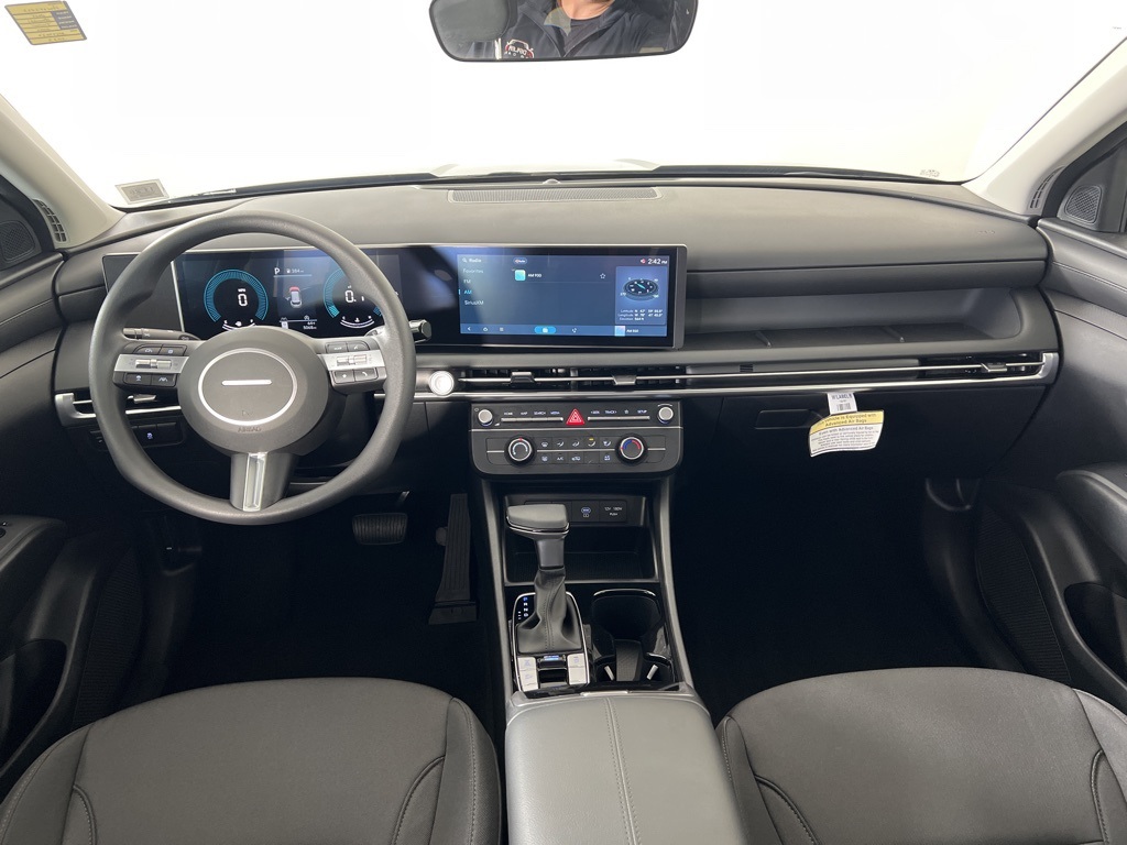 2025 Hyundai Tucson SE photo 2