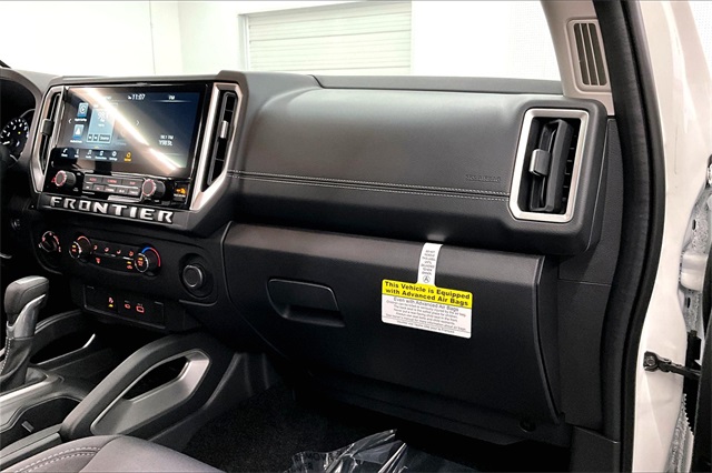 2025 Nissan Frontier SV photo 33