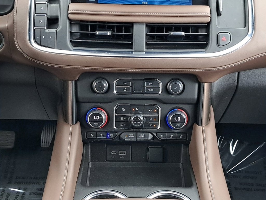 2023 Chevrolet Suburban High Country photo 18