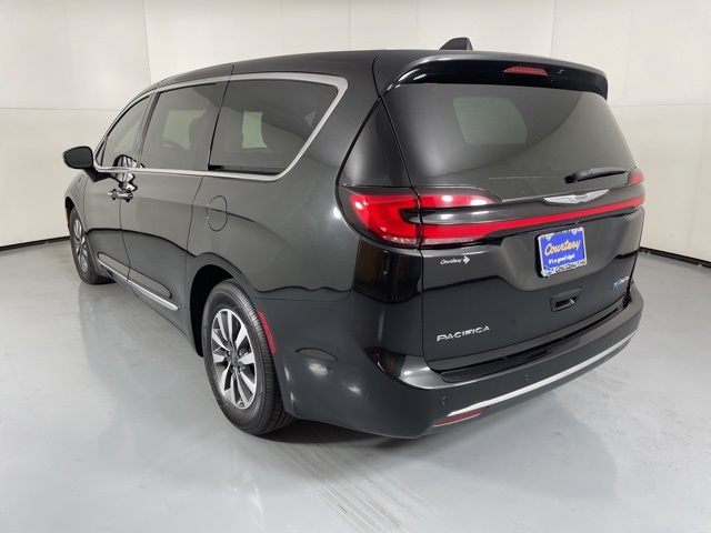2022 Chrysler Pacifica Hybrid Limited photo 6