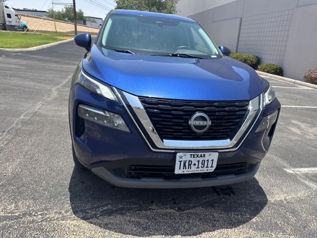 Used 2023 Caspian Blue Metallic Nissan SV image 5