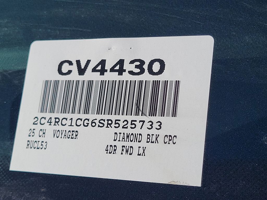 2025 Chrysler Voyager LX photo 14