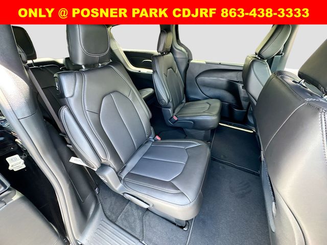 2026 Chrysler Voyager LX photo 27
