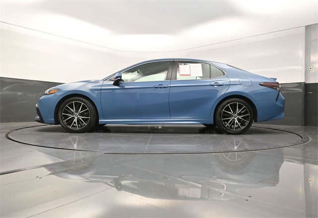 2023 Toyota Camry SE photo 25