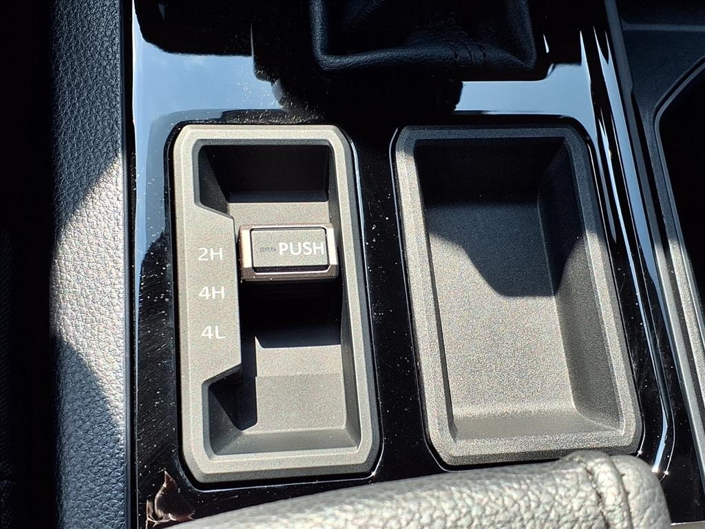 2025 Toyota Tundra SR Double Cab photo 4