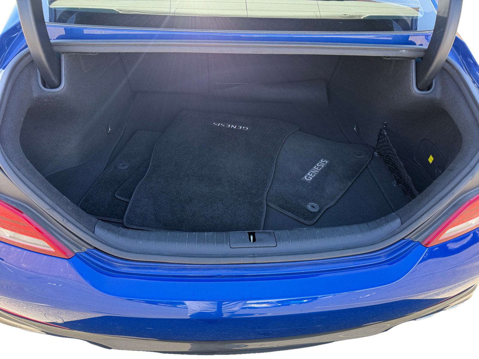 2020 Genesis G70 2.0T photo 17