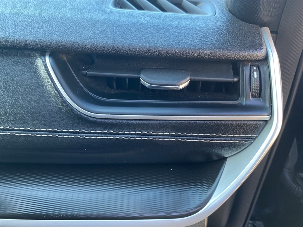 2023 Jeep Grand Cherokee Altitude photo 23