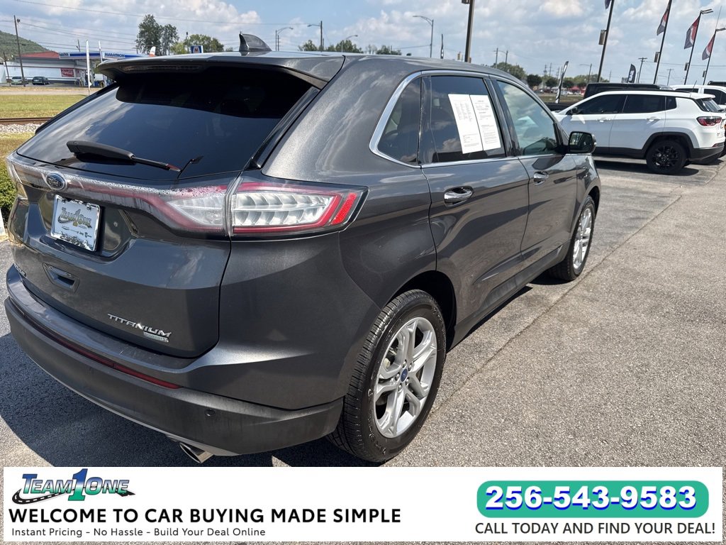2017 Ford Edge Titanium photo 17