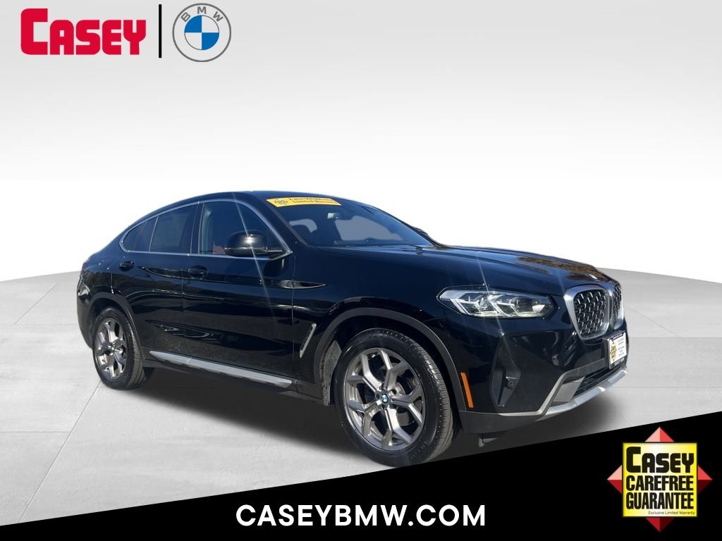2022 BMW X4 30i's photo