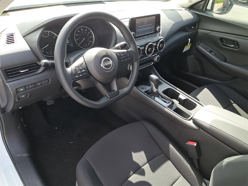 2025 Nissan Sentra S photo 16