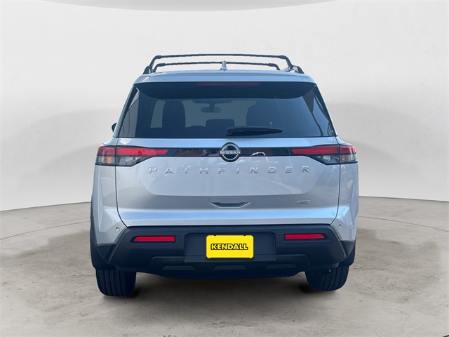2025 Nissan Pathfinder SV photo 3