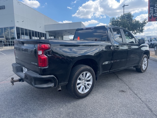 2024 Chevrolet Silverado Custom photo 4