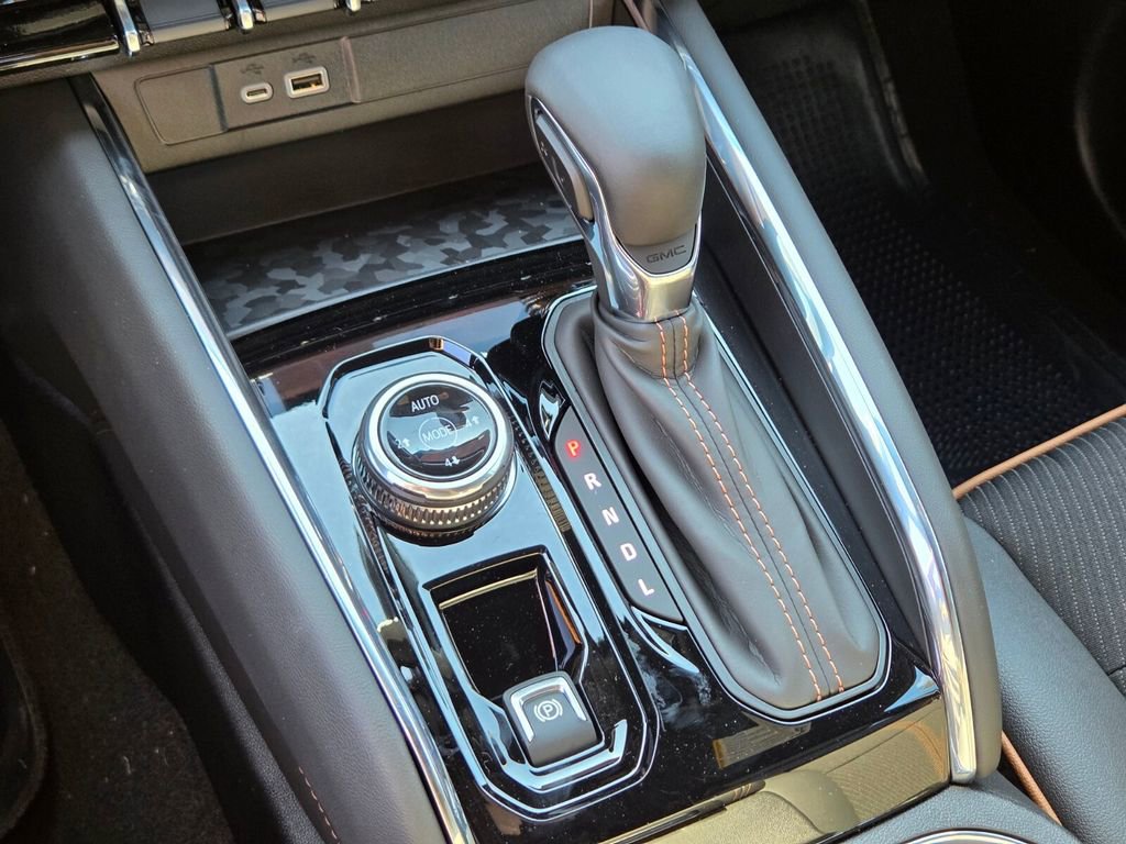 2026 Gmc Canyon AT4 photo 14