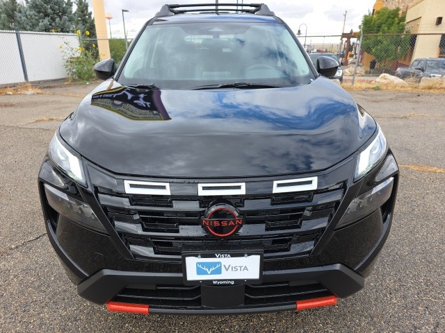 2026 Nissan Rogue SV photo 2