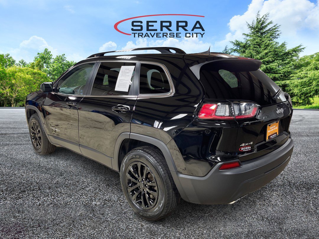 2022 Jeep Cherokee Latitude Lux photo 3