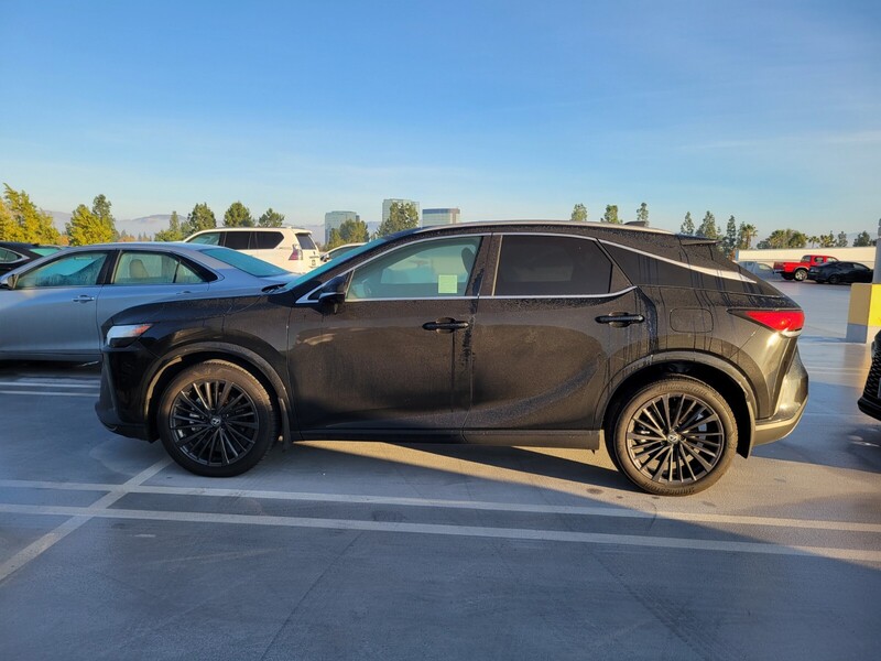 2024 Lexus RX 350h Premium photo 2