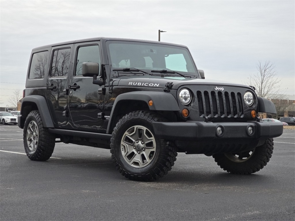 2013 Jeep Wrangler Unlimited Rubicon photo 2