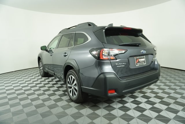 2025 Subaru Outback Premium photo 3