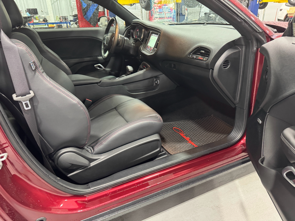 2022 Dodge Challenger R/T Scat Pack photo 12