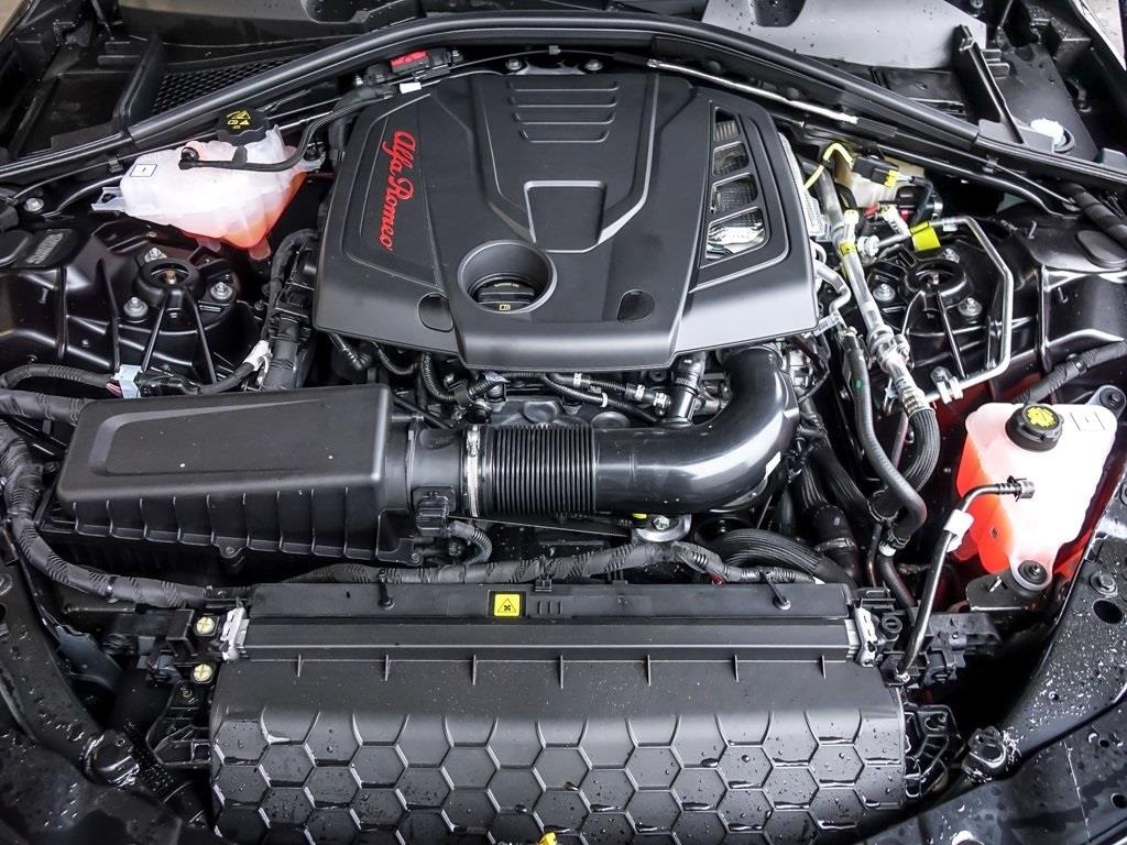 2025 ALFA ROMEO GIULIA (952) - Image 19