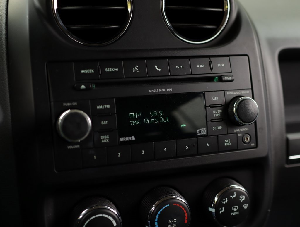 2011 Jeep Patriot Latitude photo 11