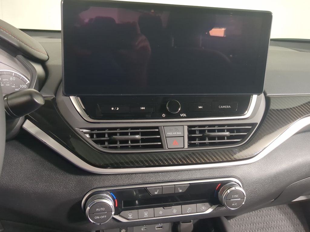 2025 Nissan Altima SR photo 20