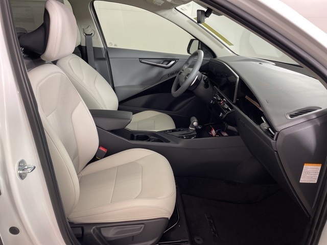 2025 Kia Niro EX Touring photo 39