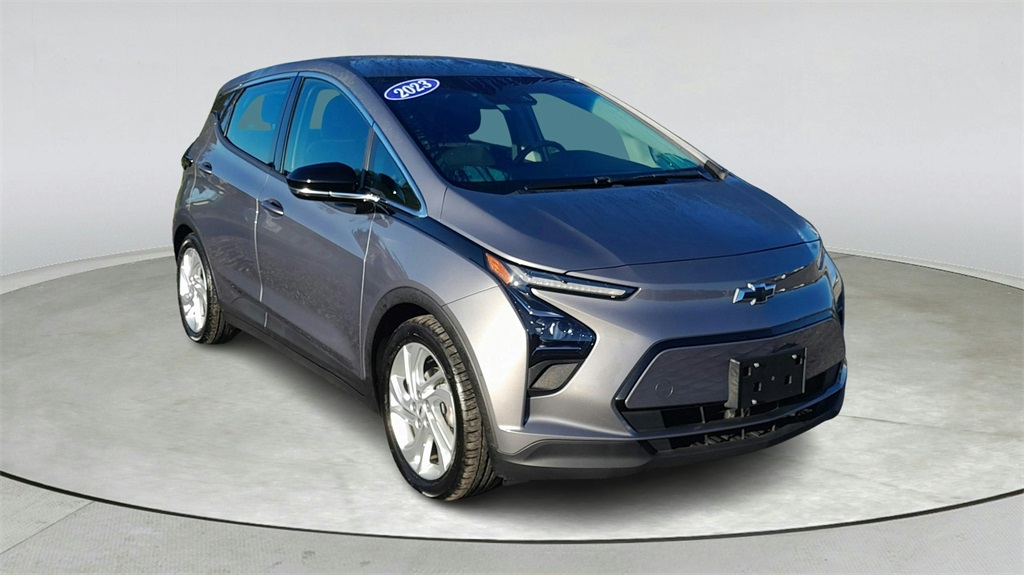 2023 Chevrolet Bolt EV LT's photo