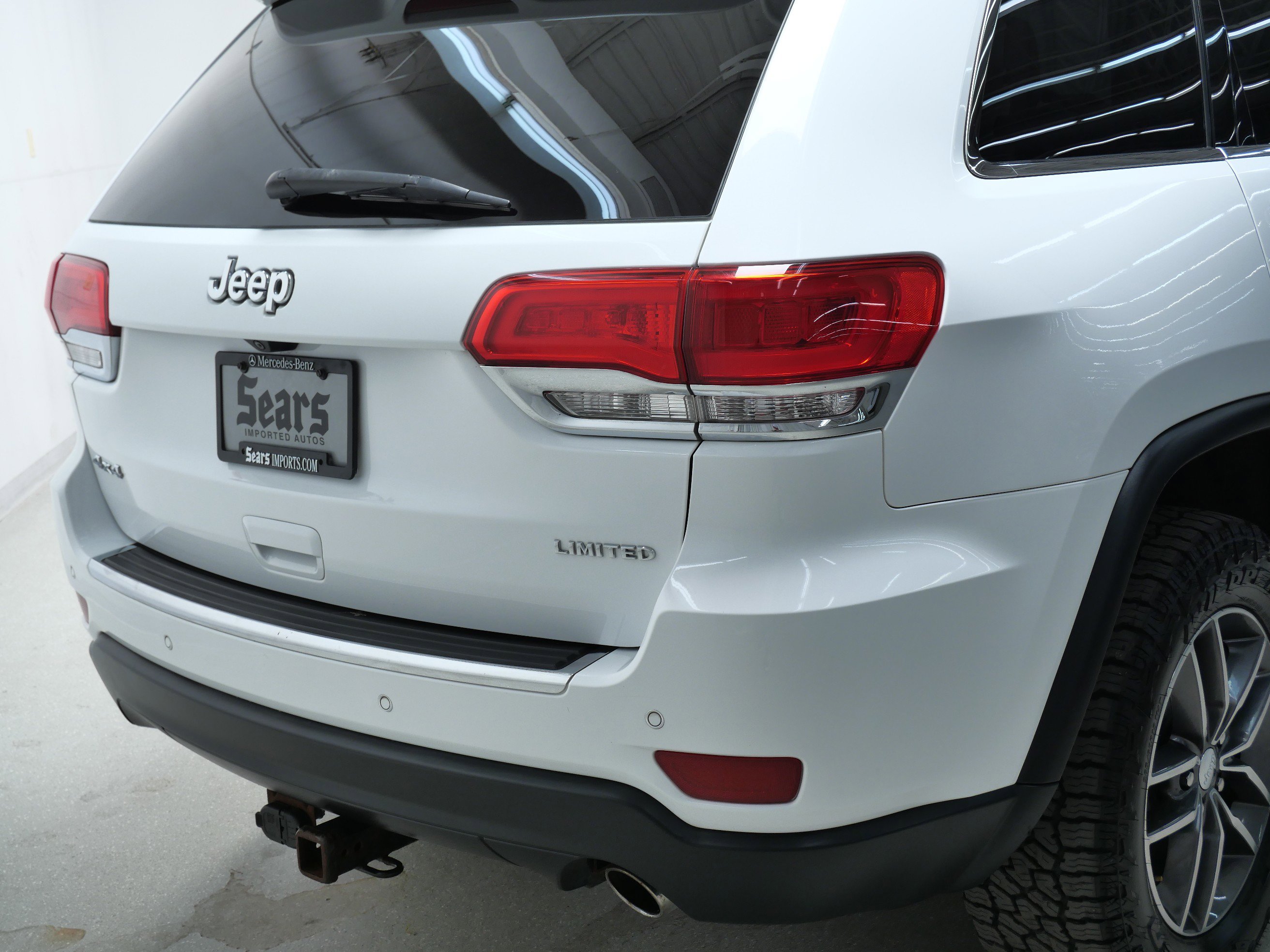 2017 Jeep Grand Cherokee Limited photo 4