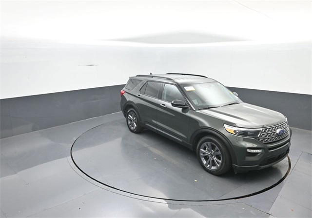 2022 Ford Explorer XLT photo 13