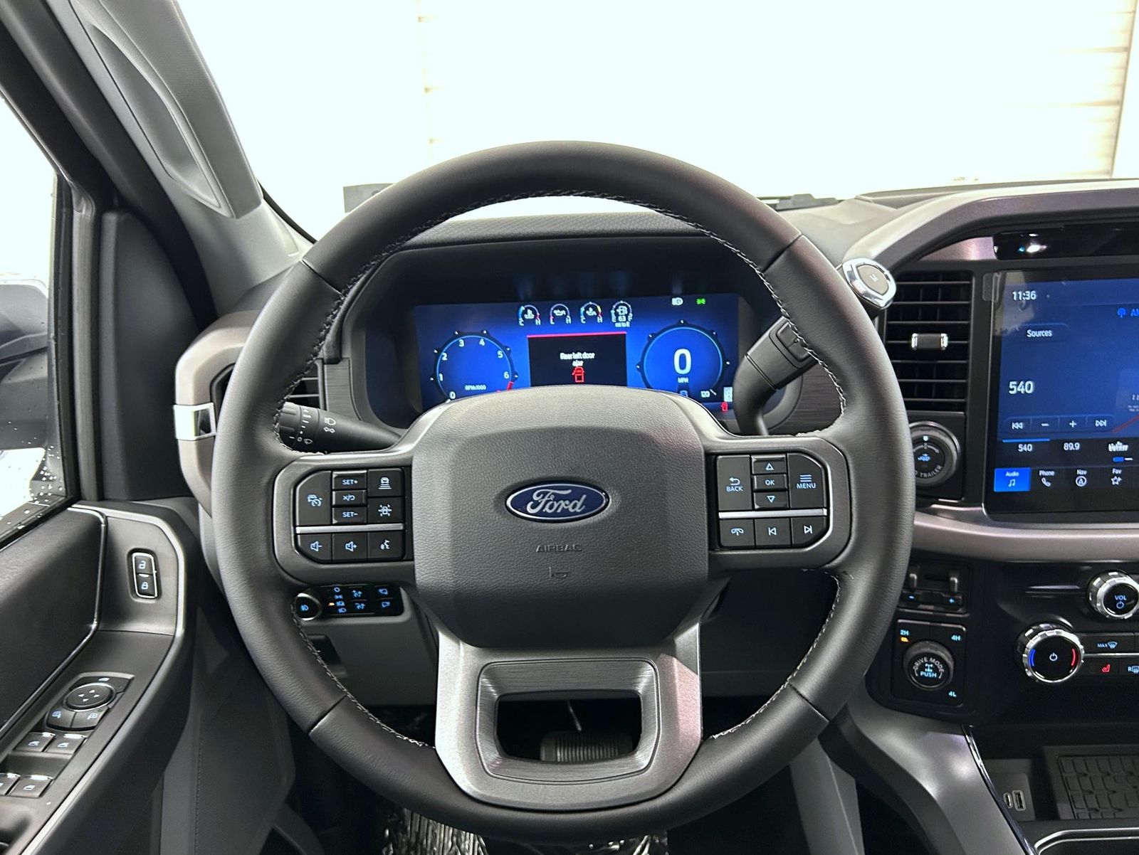 2025 Ford F-150 XLT photo 10