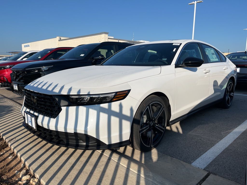 2025 Honda Accord Hybrid Sport's photo